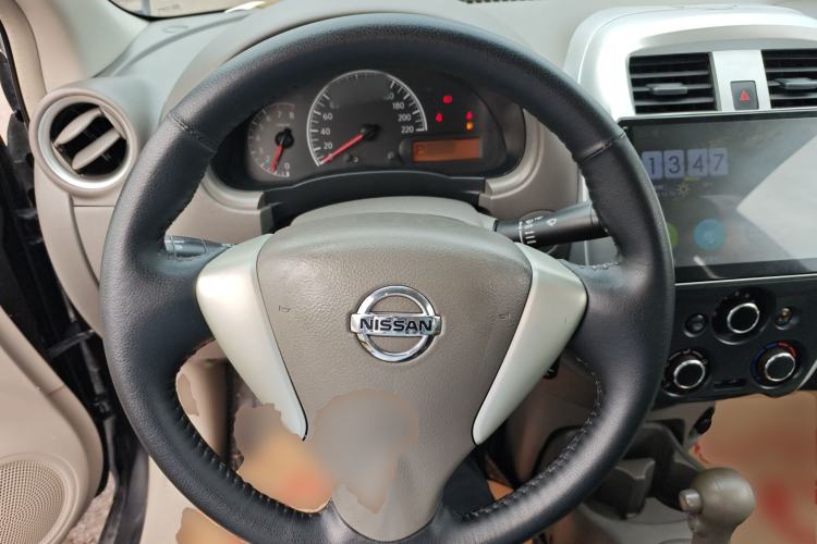 Used Nissan Sunny 2015 1.5XE CVT Comfort Edition Steering Wheel