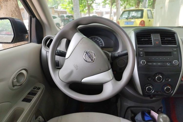 Used Nissan Sunny 2015 1.5XE Manual Elite Edition Steering Wheel