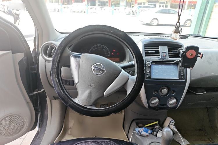 Used Nissan Sunny 2015 1.5XE Manual Elite Edition Steering Wheel