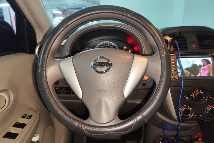 Used Nissan Sunny 2015 1.5XE CVT Master Edition Steering Wheel
