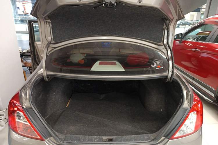 Used Nissan Sunny 2015 1.5XE CVT Comfort Edition Trunk