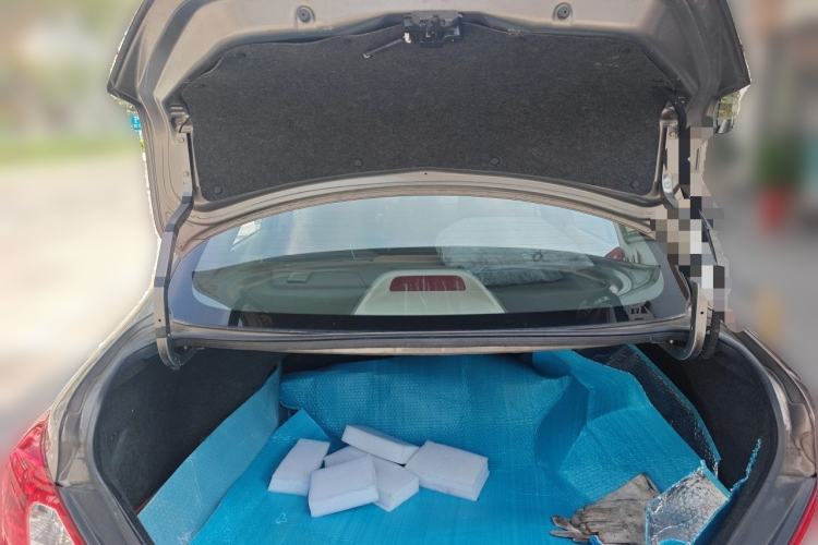 Used Nissan Sunny 2015 1.5XE Manual Comfort Edition Trunk
