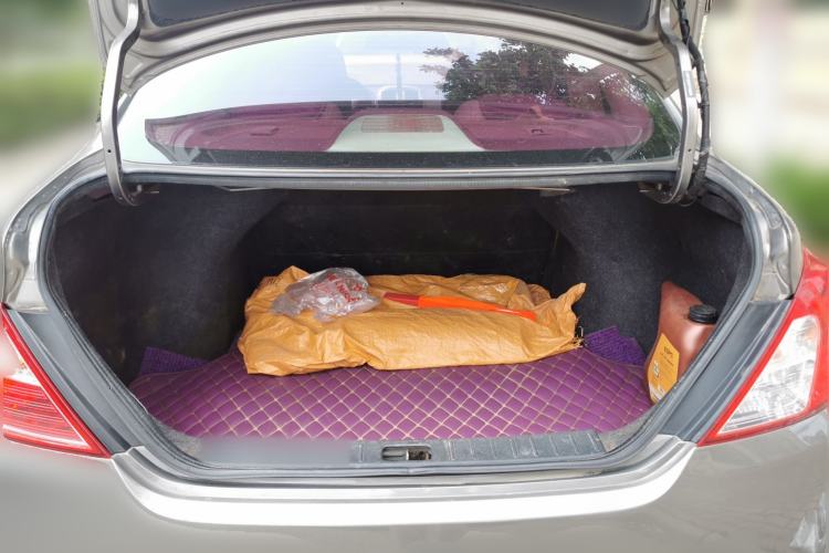 Used Nissan Sunny 2015 1.5XE Manual Comfort Edition Trunk