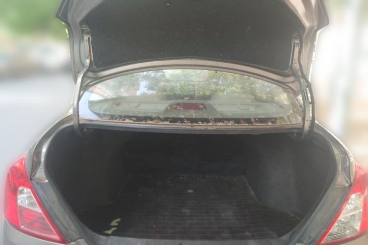 Used Nissan Sunny 2015 1.5XE Manual Elite Edition Trunk
