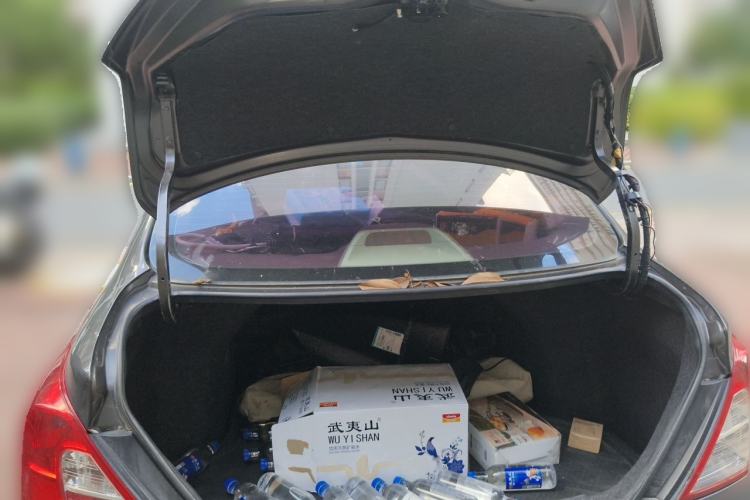 Used Nissan Sunny 2015 1.5XE CVT Comfort Edition Trunk