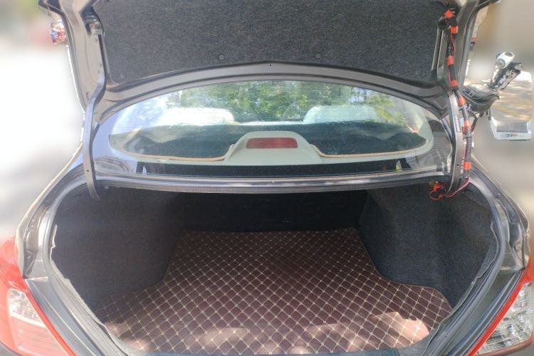 Used Nissan Sunny 2015 1.5XE Manual Comfort Edition Trunk
