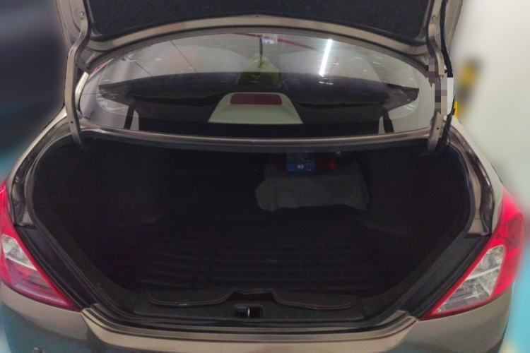Used Nissan Sunny 2015 1.5XE CVT Master Edition Trunk