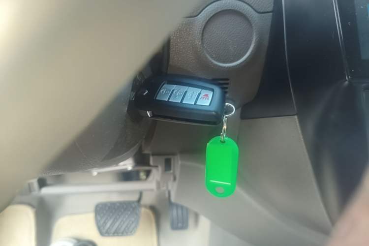 Used Nissan Sunny 2015 1.5XE CVT Comfort Edition Vehicle Key