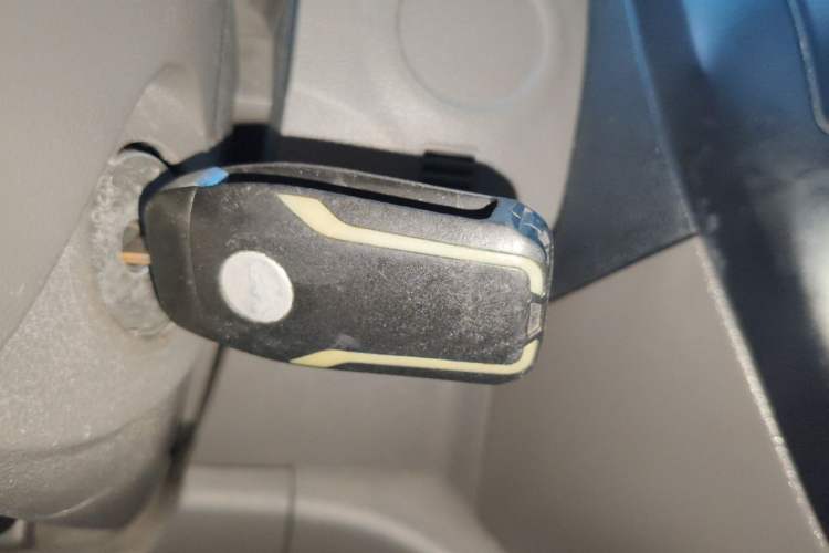 Used Nissan Sunny 2015 1.5XE CVT Comfort Edition Vehicle Key