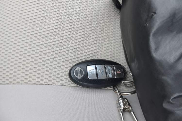 Used Nissan Sunny 2015 1.5XE Manual Master Edition Vehicle Key