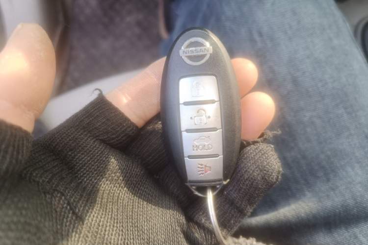 Used Nissan Sunny 2015 1.5XE CVT Master Edition Vehicle Key