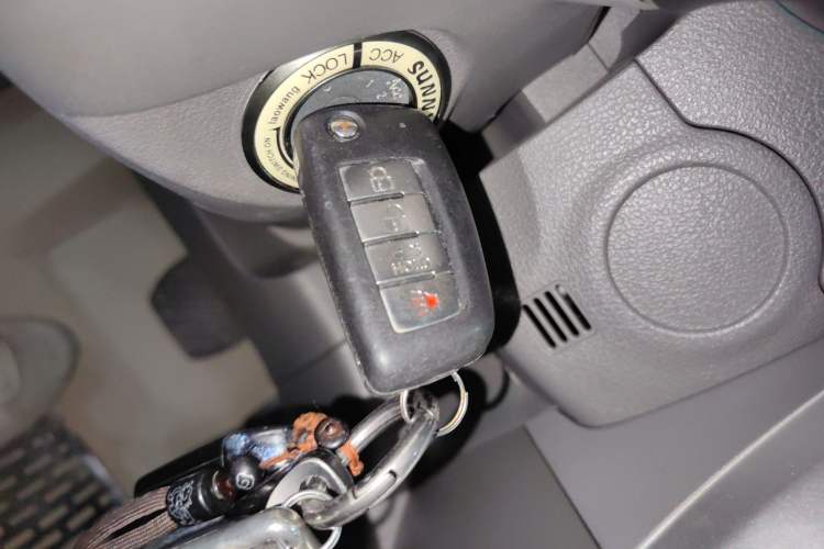 Used Nissan Sunny 2015 1.5XE CVT Comfort Edition Vehicle Key