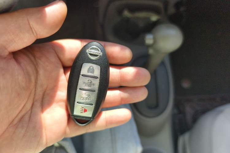 Used Nissan Sunny 2015 1.5XE CVT Master Edition Vehicle Key