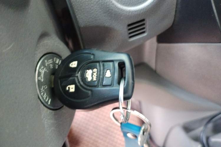 Used Nissan Sunny 2015 1.5XE Manual Comfort Edition Vehicle Key