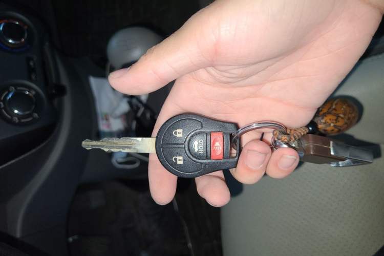 Used Nissan Sunny 2015 1.5XE Manual Comfort Edition Vehicle Key
