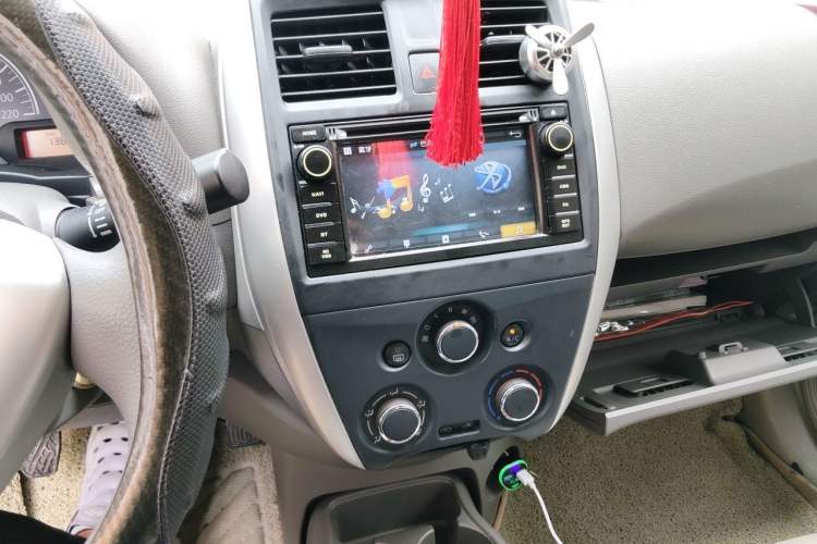 Used Nissan Sunny 2015 1.5XE Manual Comfort Edition Audio And AC Panel