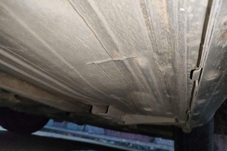 Used Nissan Sunny 2015 1.5XE Manual Comfort Edition Chassis Front Right