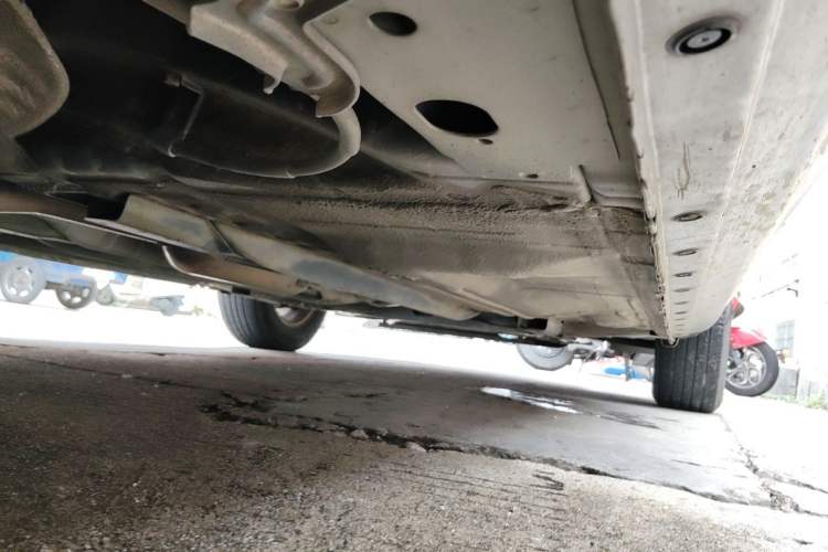 Used Nissan Sunny 2015 1.5XE Manual Comfort Edition Chassis Rear Right
