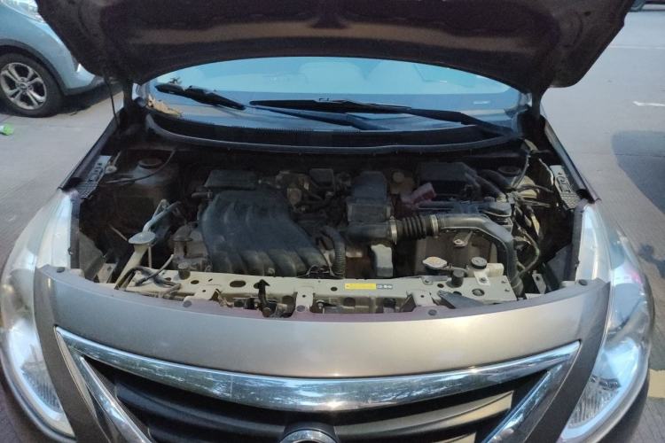 Used Nissan Sunny 2015 1.5XE Manual Comfort Edition Engine Bay