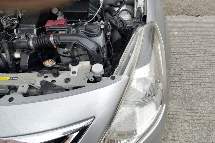 Used Nissan Sunny 2015 1.5XE Manual Comfort Edition Engine Bay Left
