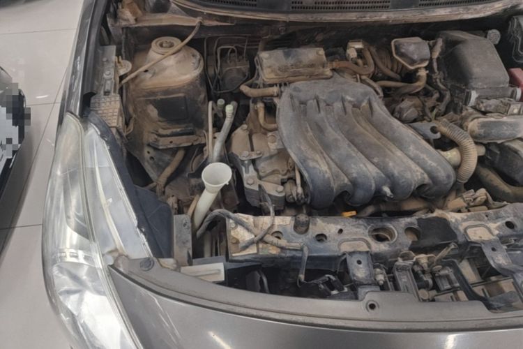 Used Nissan Sunny 2015 1.5XE CVT Comfort Edition Engine Bay Right