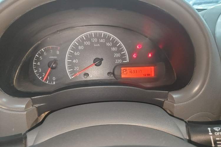 Used Nissan Sunny 2015 1.5XE CVT Comfort Edition Instrument Cluster
