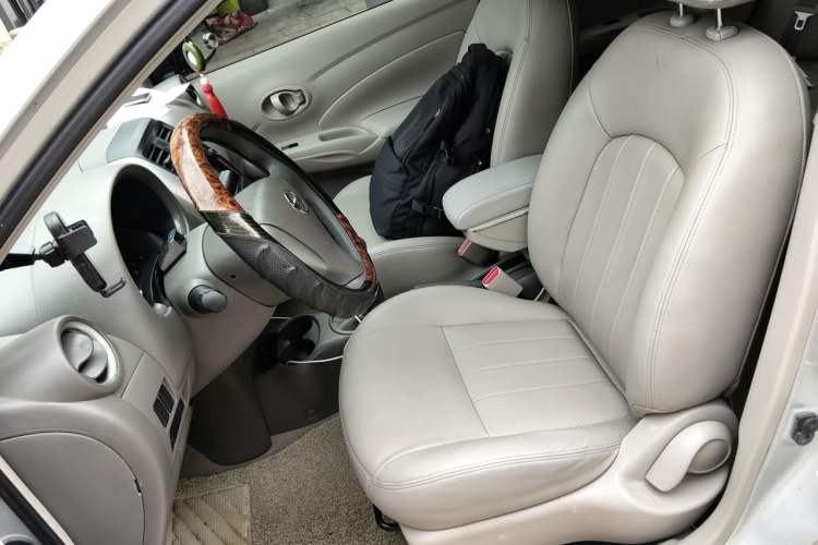 Used Nissan Sunny 2015 1.5XE Manual Comfort Edition Left Front Seat