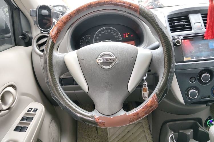 Used Nissan Sunny 2015 1.5XE Manual Comfort Edition Steering Wheel