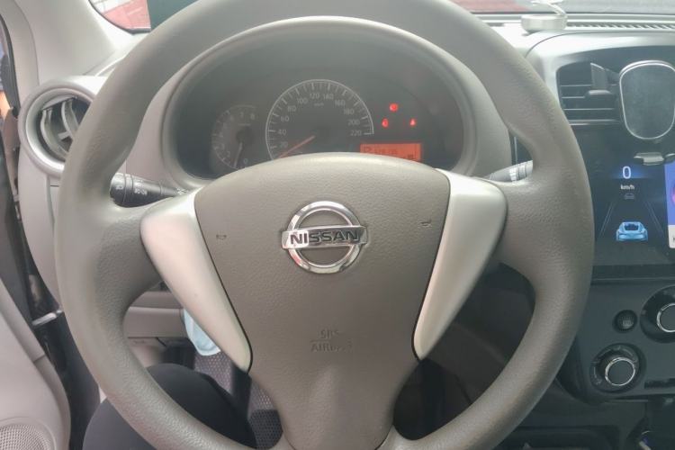 Used Nissan Sunny 2015 1.5XE CVT Master Edition Steering Wheel
