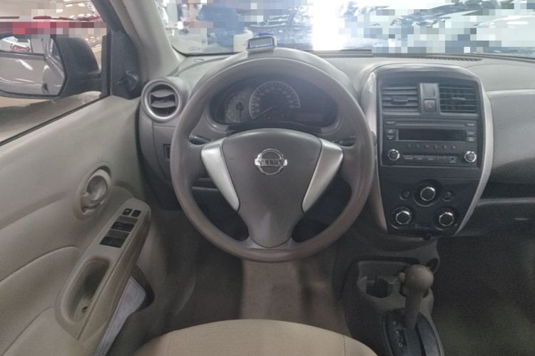 Used Nissan Sunny 2015 1.5XE CVT Comfort Edition Steering Wheel