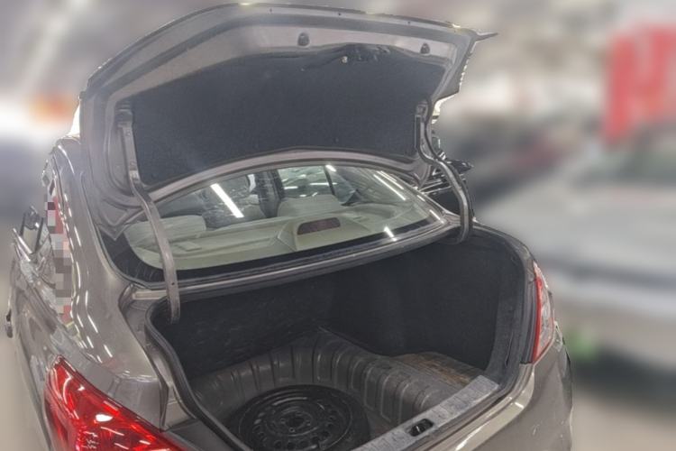 Used Nissan Sunny 2015 1.5XE CVT Comfort Edition Trunk