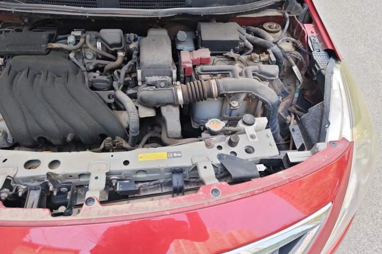Used Nissan Sunny 2015 1.5XE Manual Master Edition Engine Bay Left