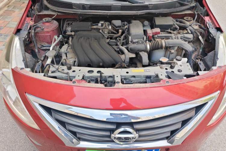 Used Nissan Sunny 2015 1.5XE Manual Master Edition Engine Bay