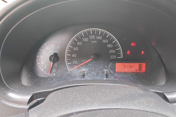 Used Nissan Sunny 2015 1.5XE Manual Master Edition Instrument Cluster