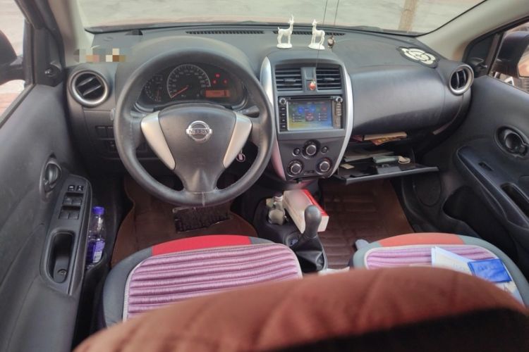 Used Nissan Sunny 2015 1.5XE Manual Comfort Edition Interior 2