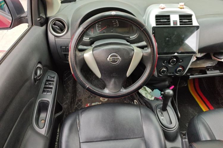 Used Nissan Sunny 2015 1.5XE CVT Comfort Edition Steering Wheel