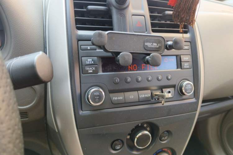 Used Nissan Sunny 2015 1.5XE Manual Comfort Edition Audio And AC Panel