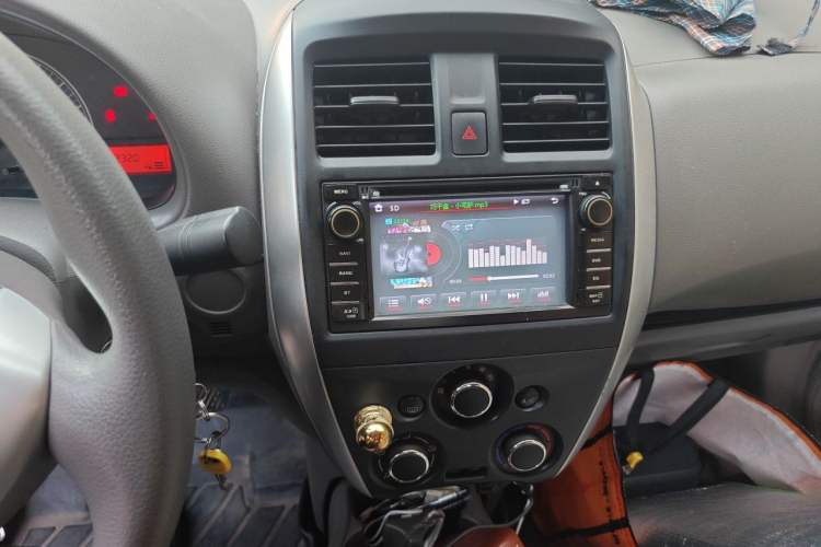 Used Nissan Sunny 2015 1.5XE Manual Comfort Edition Audio And AC Panel