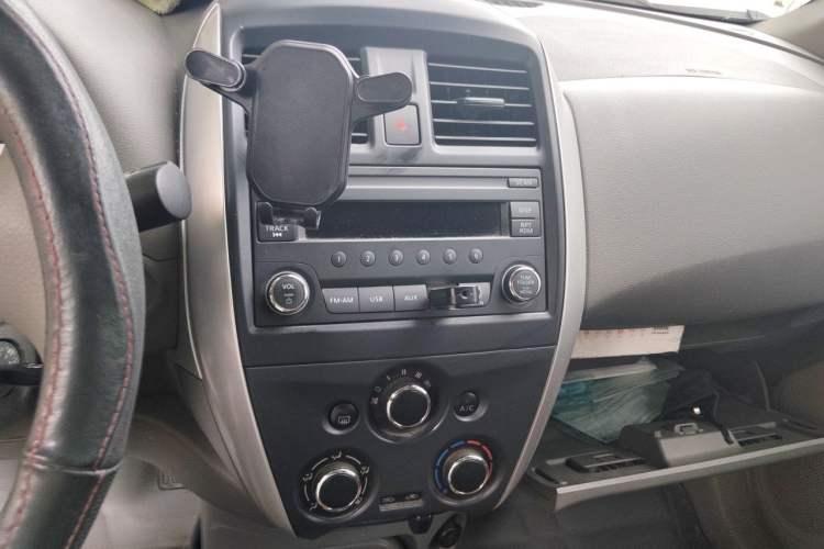 Used Nissan Sunny 2015 1.5XE Manual Comfort Edition Audio And AC Panel