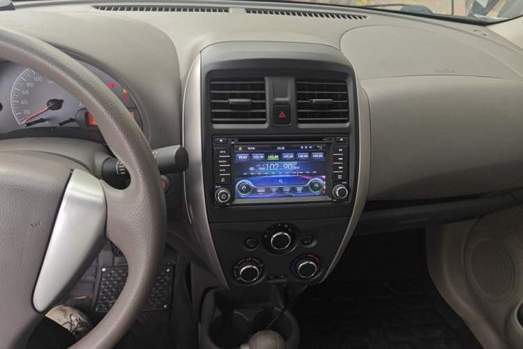 Used Nissan Sunny 2015 1.5XE CVT Master Edition Audio And AC Panel