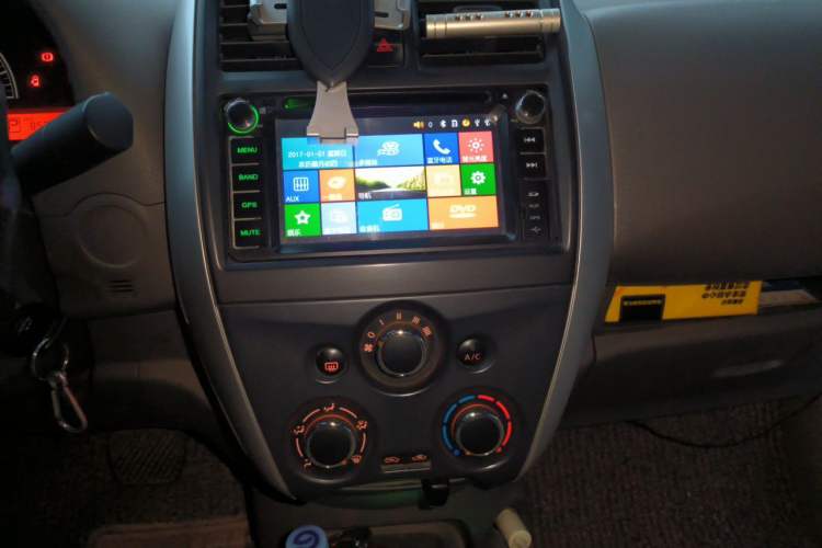 Used Nissan Sunny 2015 1.5XE CVT Comfort Edition Audio And AC Panel