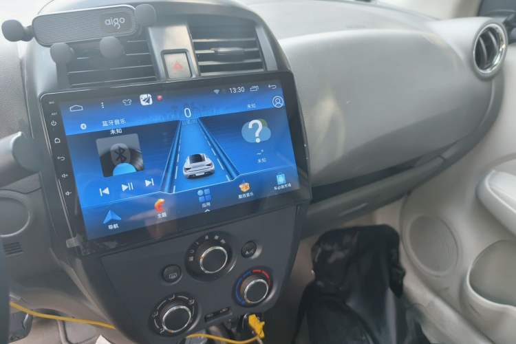 Used Nissan Sunny 2015 1.5XE CVT Comfort Edition Audio And AC Panel
