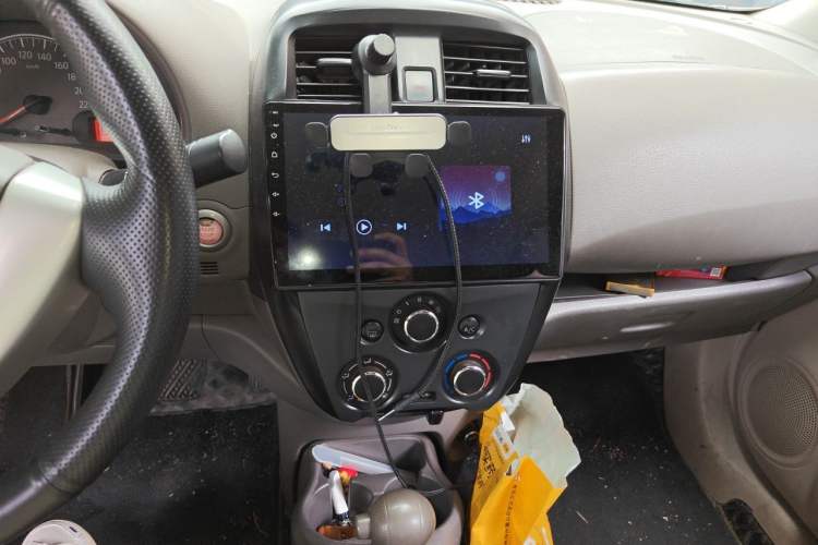 Used Nissan Sunny 2015 1.5XE CVT Master Edition Audio And AC Panel