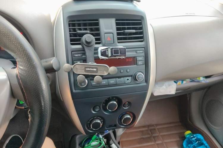 Used Nissan Sunny 2015 1.5XE Manual Comfort Edition Audio And AC Panel