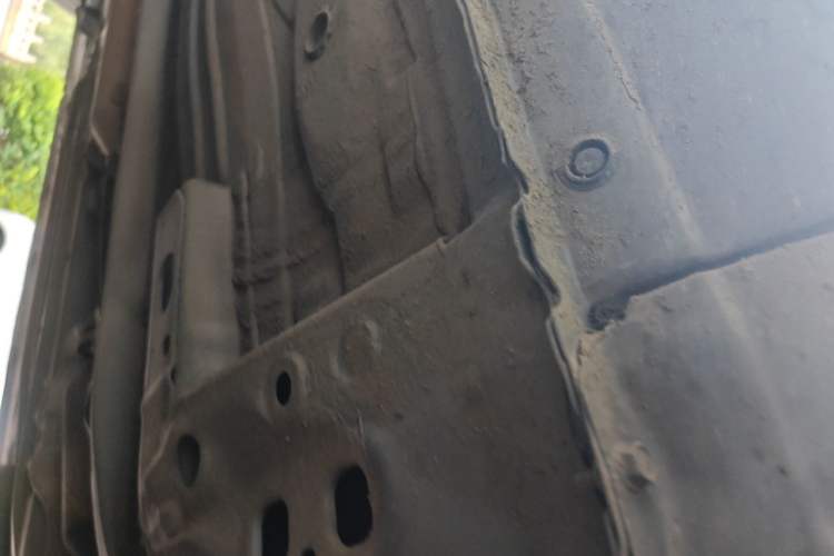 Used Nissan Sunny 2015 1.5XE Manual Comfort Edition Chassis Front Right