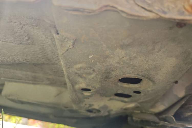 Used Nissan Sunny 2015 1.5XE Manual Comfort Edition Chassis Front Right