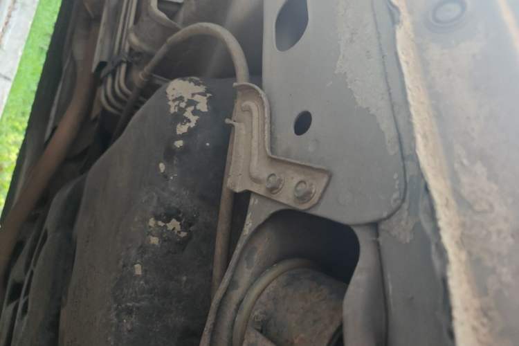 Used Nissan Sunny 2015 1.5XE Manual Comfort Edition Chassis Rear Left