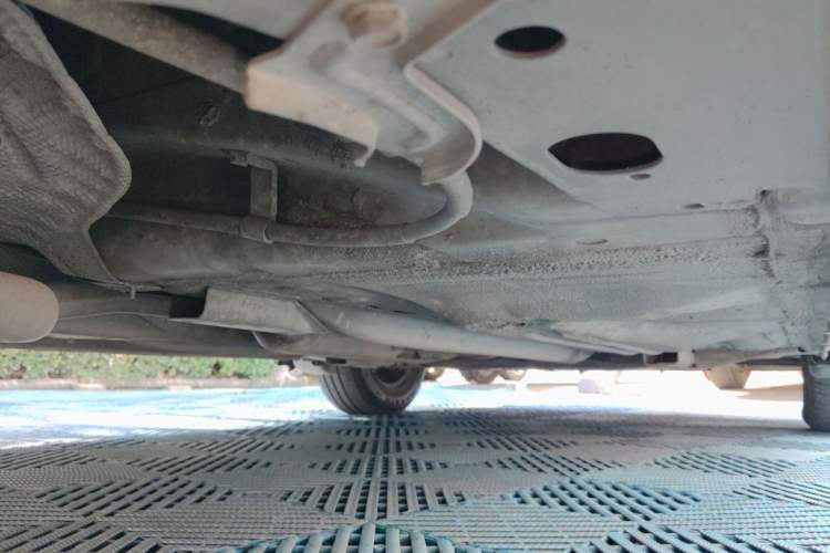 Used Nissan Sunny 2015 1.5XE Manual Comfort Edition Chassis Rear Right