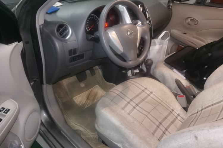 Used Nissan Sunny 2015 1.5XE CVT Master Edition Driver Seat