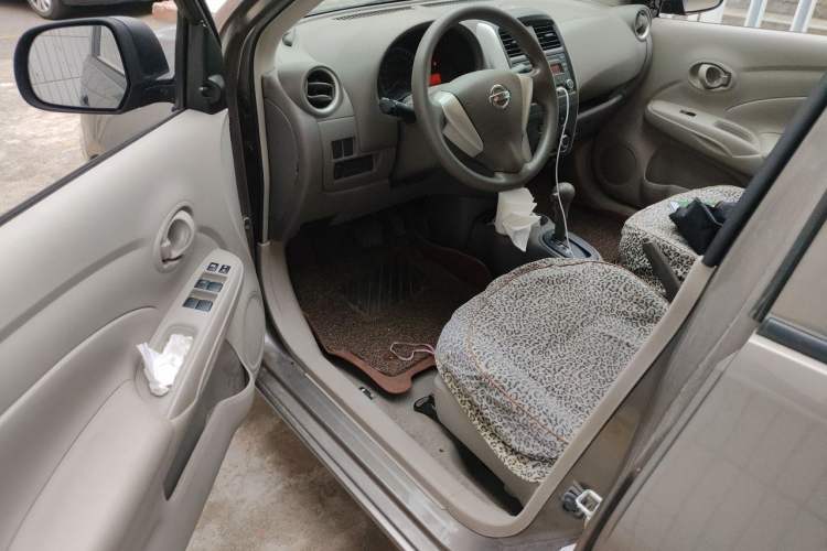 Used Nissan Sunny 2015 1.5XE CVT Comfort Edition Driver Seat